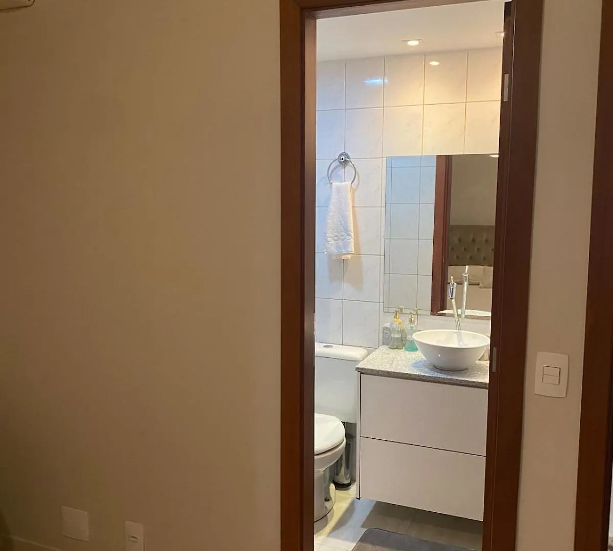 Amplo Apto, Ultimo Andar, Varandas E Vista Para Jardins! Brasilia